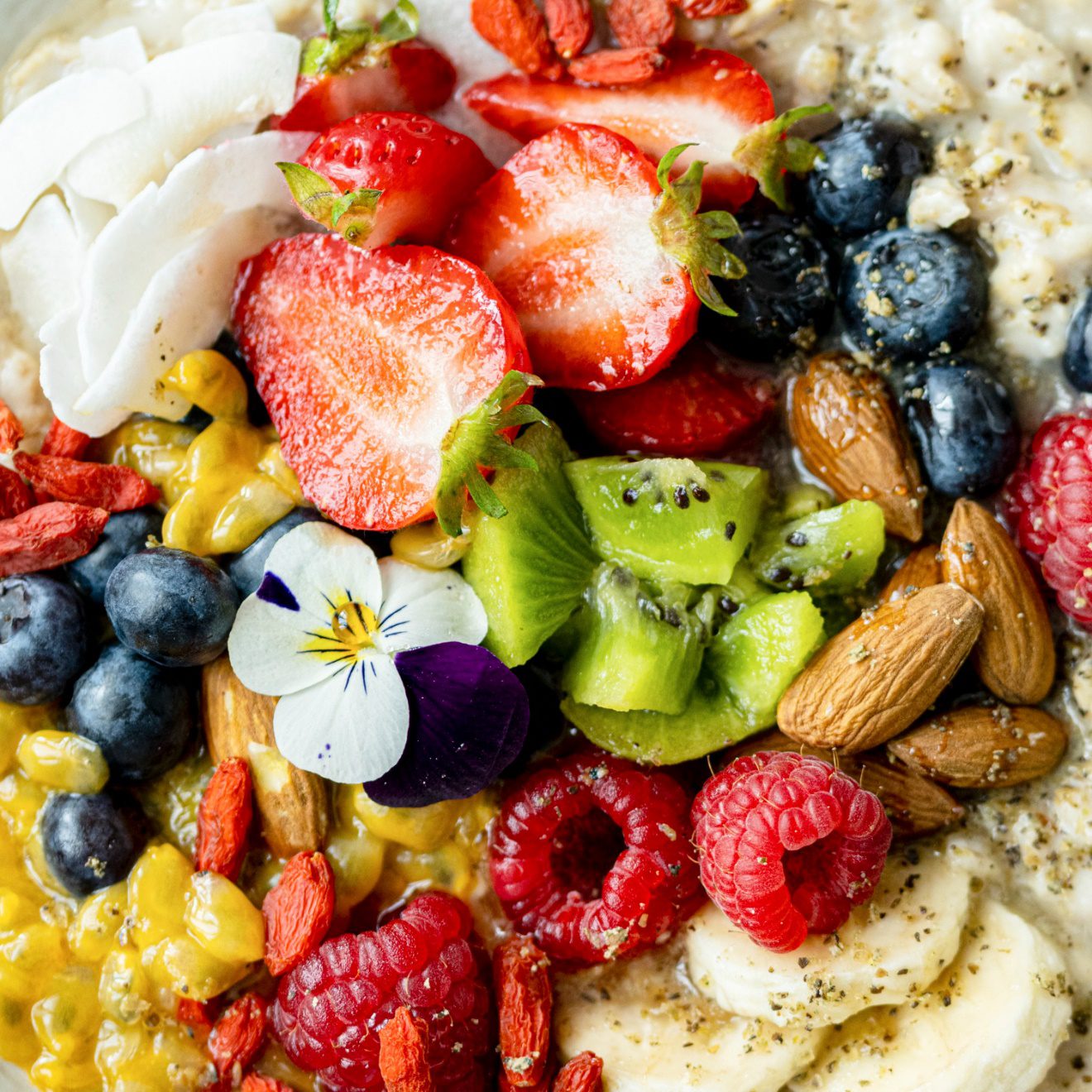 C:\Users\Dell\Downloads\porridge-breakfast-super-bowl-healthy-lifestyle.jpg
