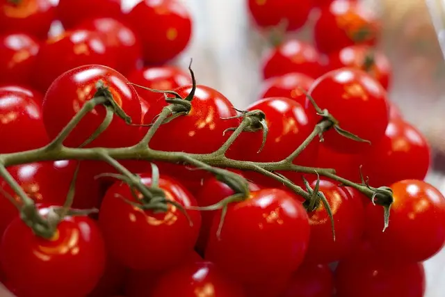 nutritional value in grape tomatoes