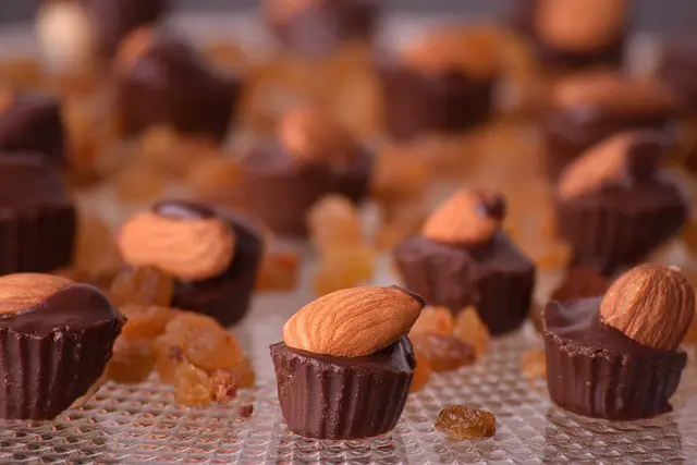 almond, almond chocolate, chocolates