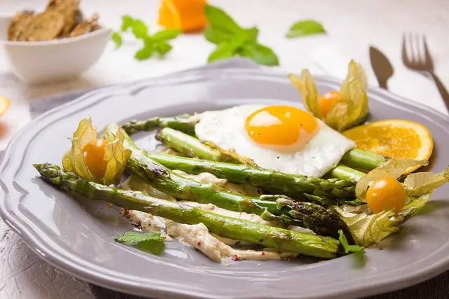 asparagus, fried egg, lime