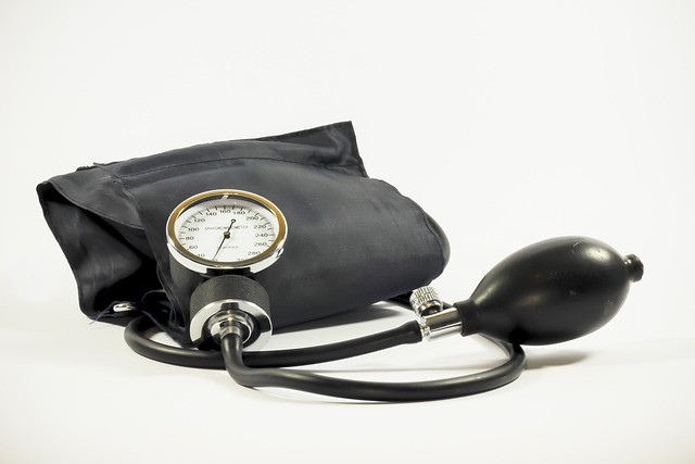 how do i naturally lower my blood pressure