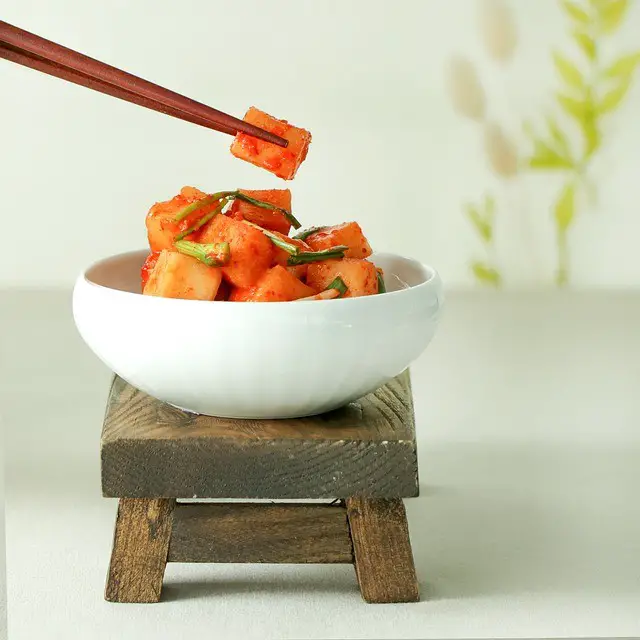 kimchi, dish, food