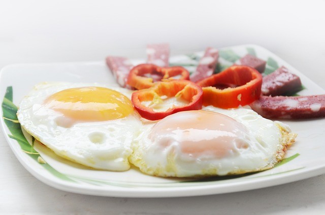 scrambled eggs, egg, breakfast