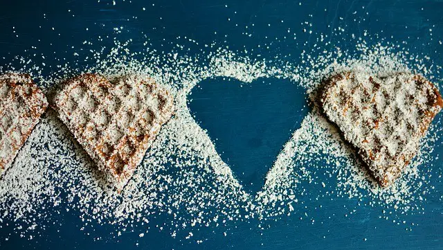 waffle hearts, waffles, icing sugar