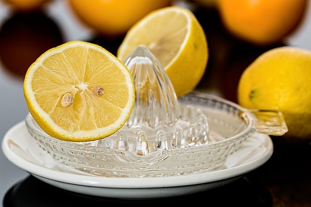 lemon juice nutrition info