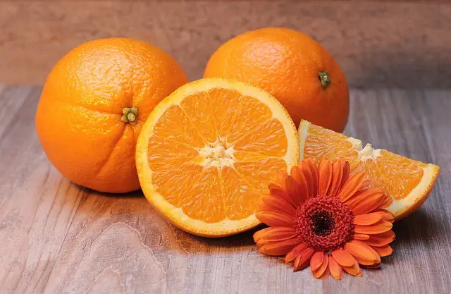 Fruits and Carb Count: Net Carbs in an Orange